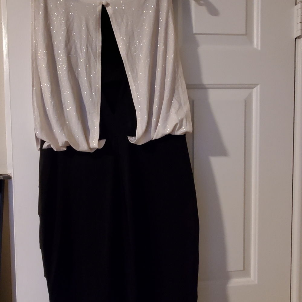 Infocus women's dress. - Picture 2 of 7